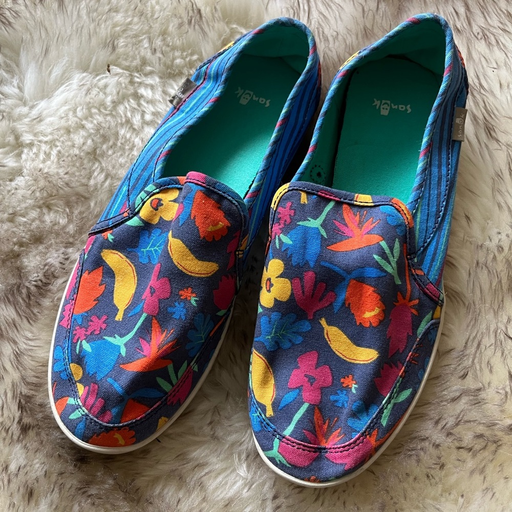 Sanuk Shoes Pair o Dice FlatsFloral Print 7 1/2 7.5